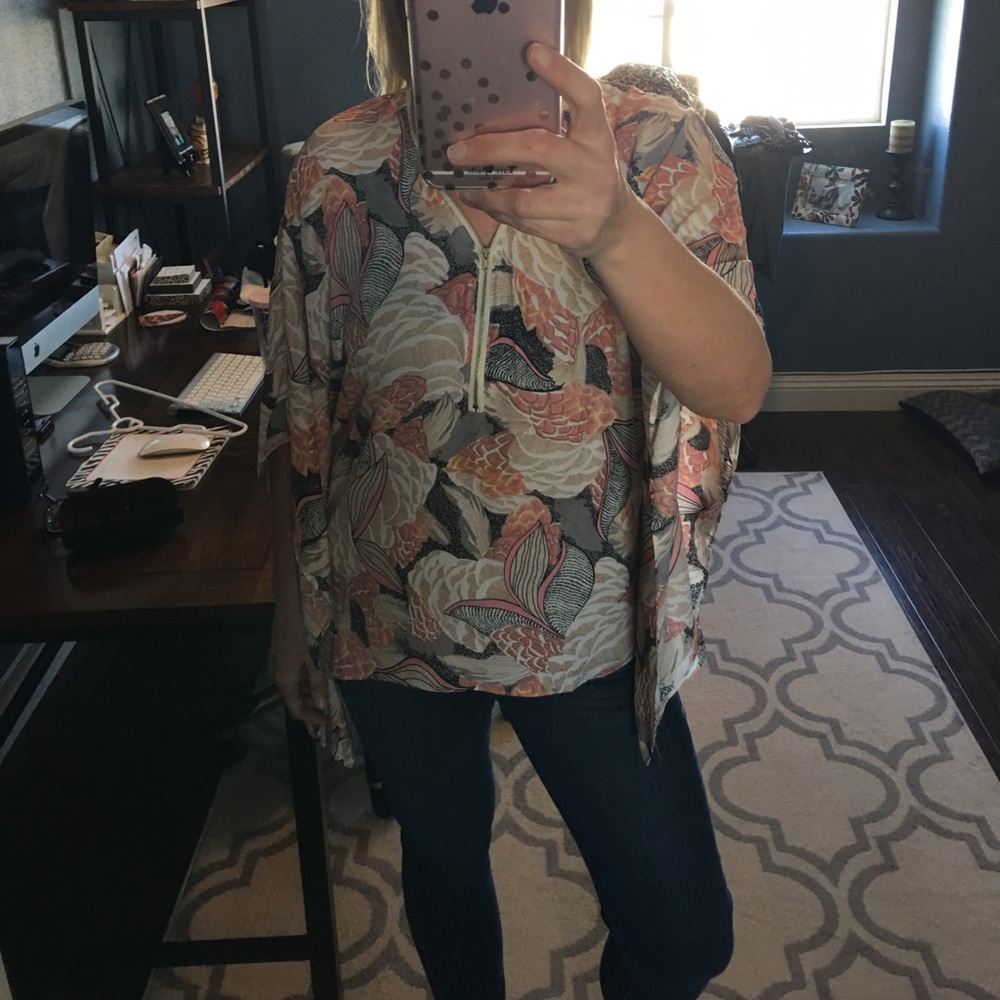 Super cute flower blouse.